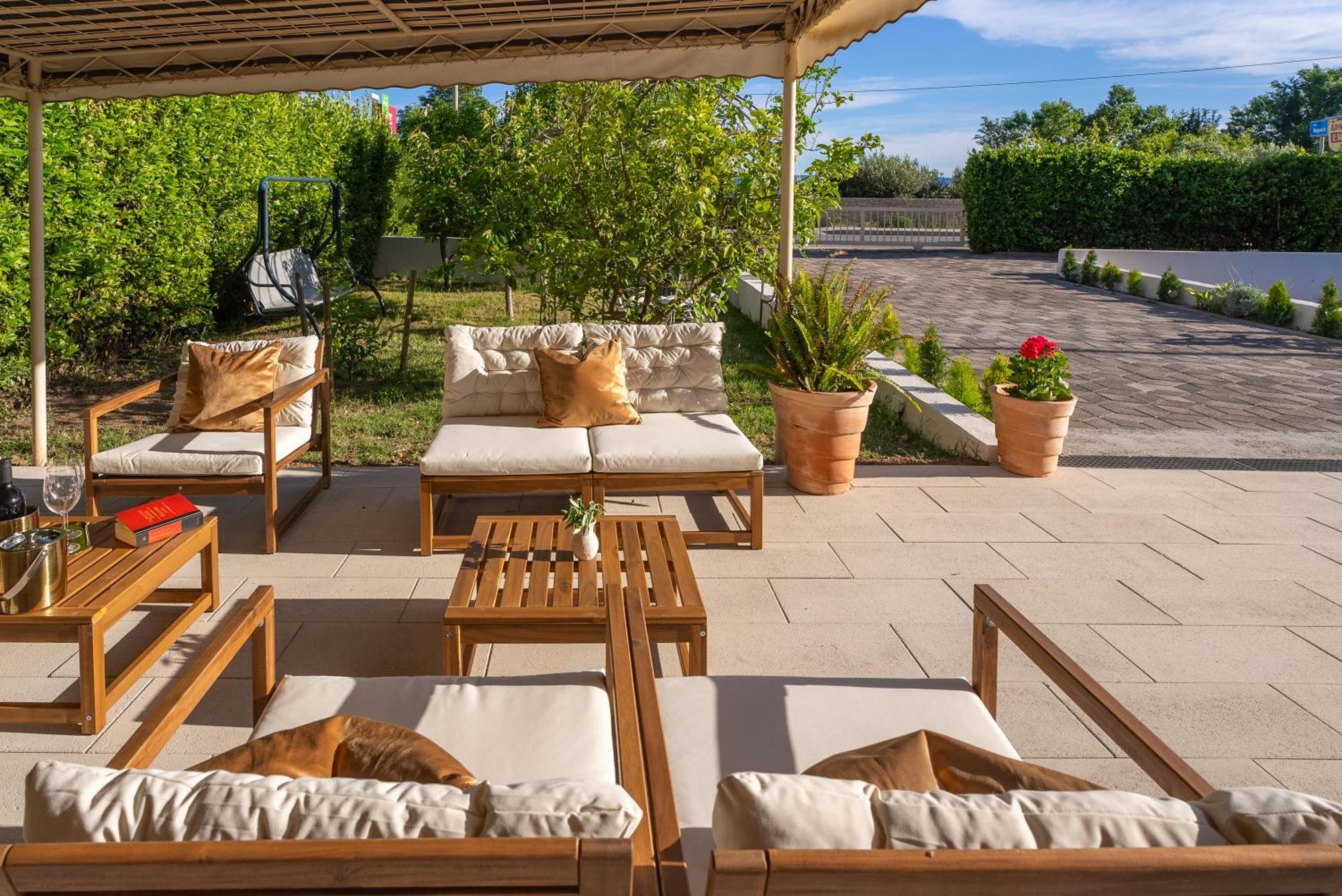 Storge Boutique Bed & Breakfast Omiš Dış mekan fotoğraf
